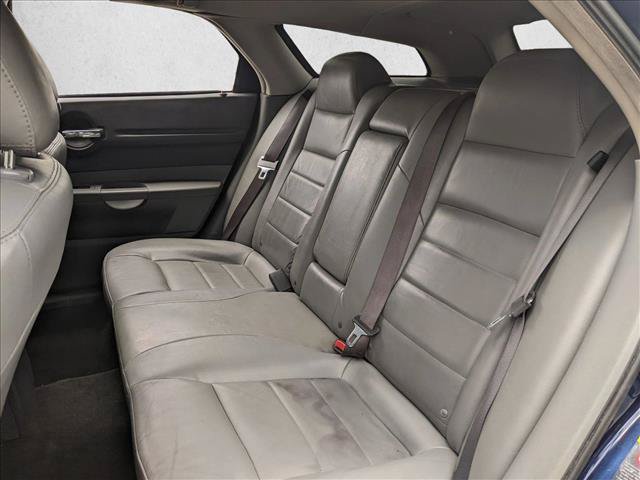 Used 2005 Dodge Magnum R/T w/ Convenience Group II RWD image 17