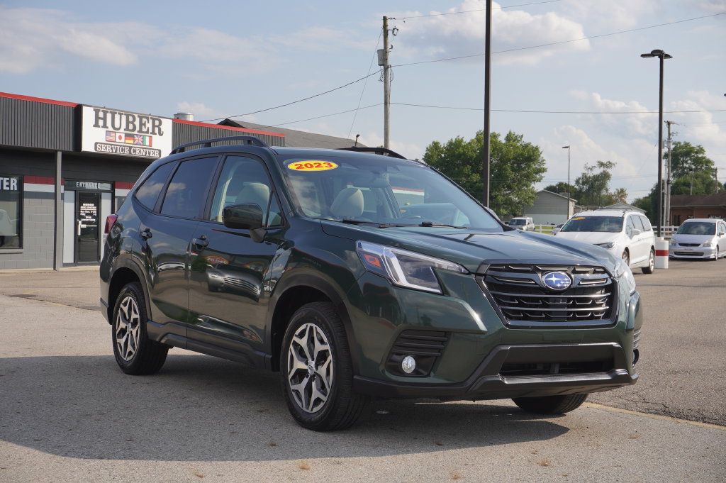 Used 2023 Subaru Forester Premium AWD/4WD image 9