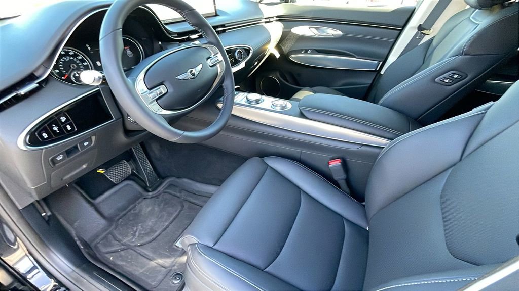 New 2025 Genesis GV70 2.5T w/ Select Package image 15