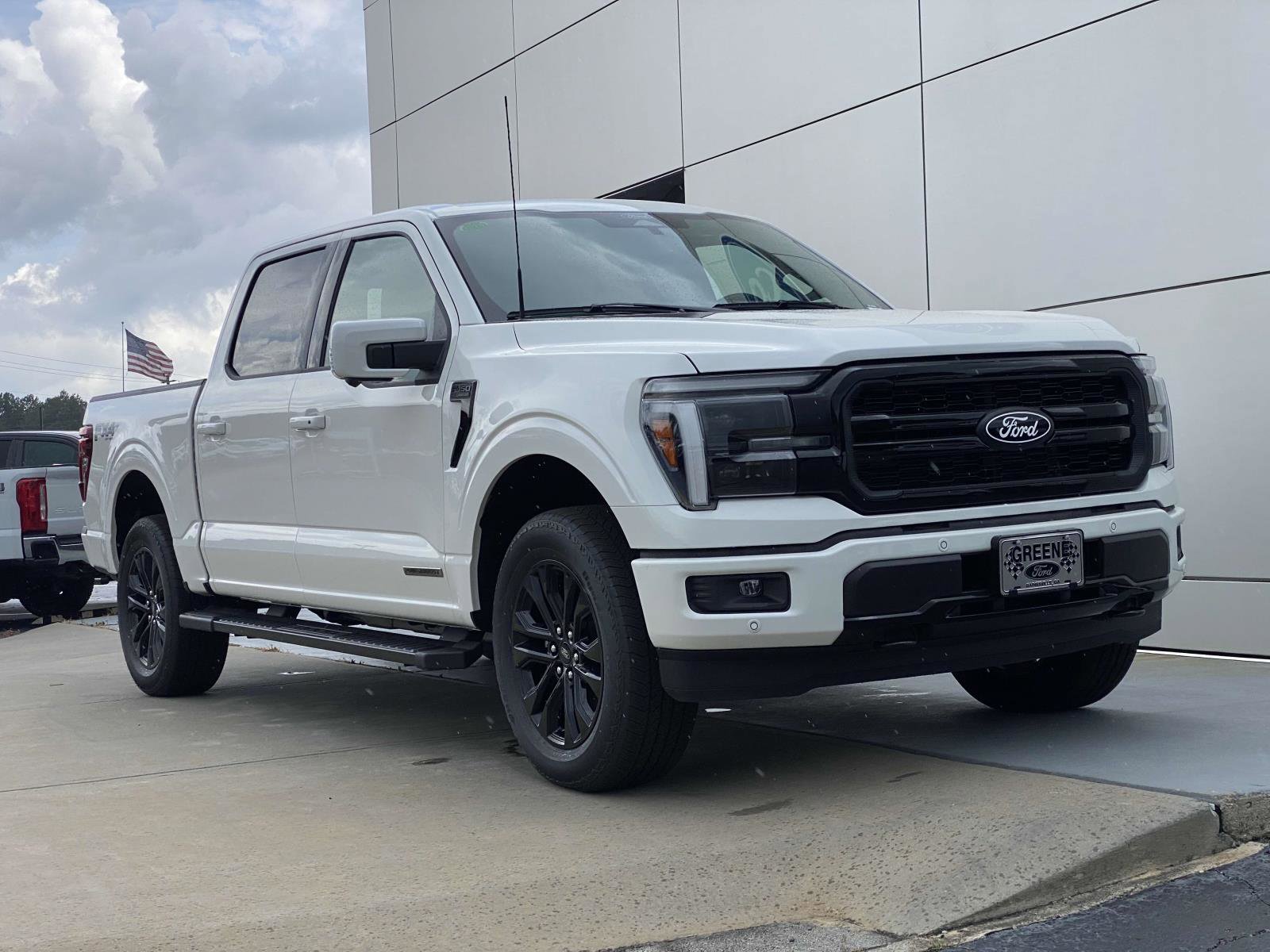 New 2025 Ford F150 Lariat w/ Equipment Group 502A High