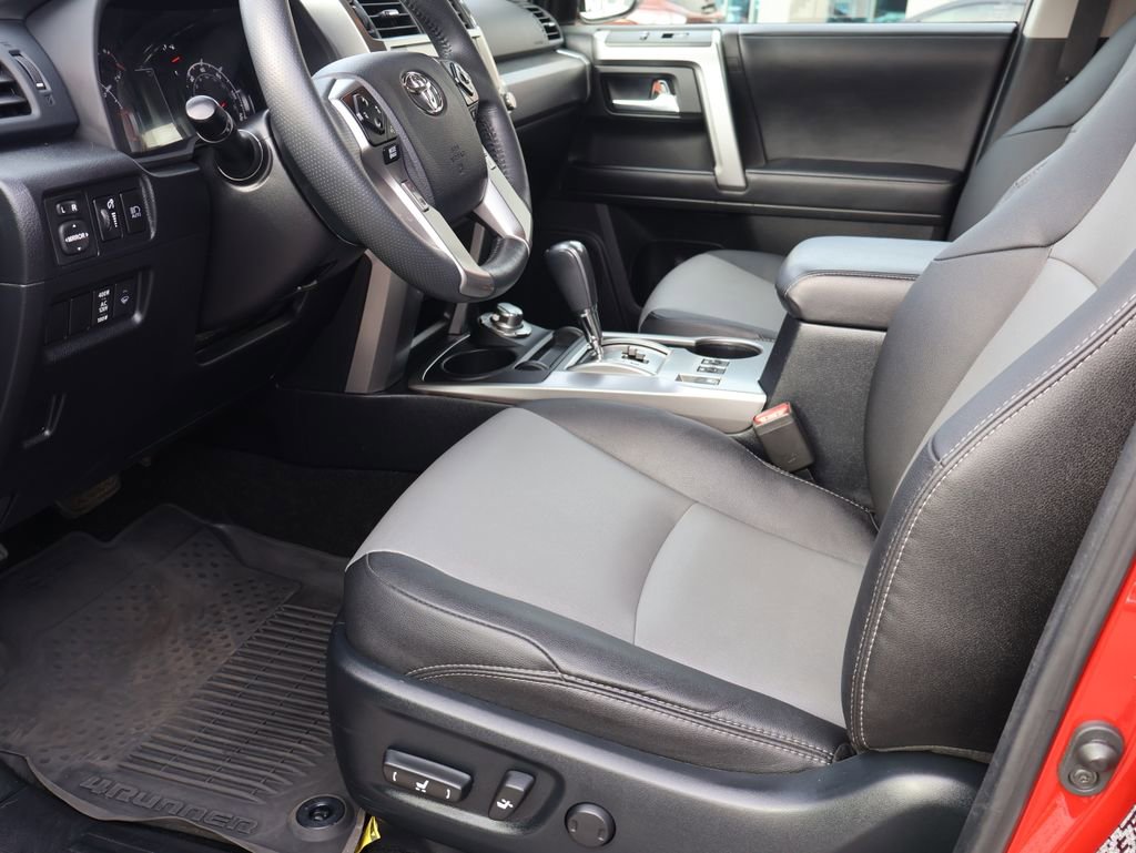 Used 2022 Toyota 4Runner SR5 Premium image 23