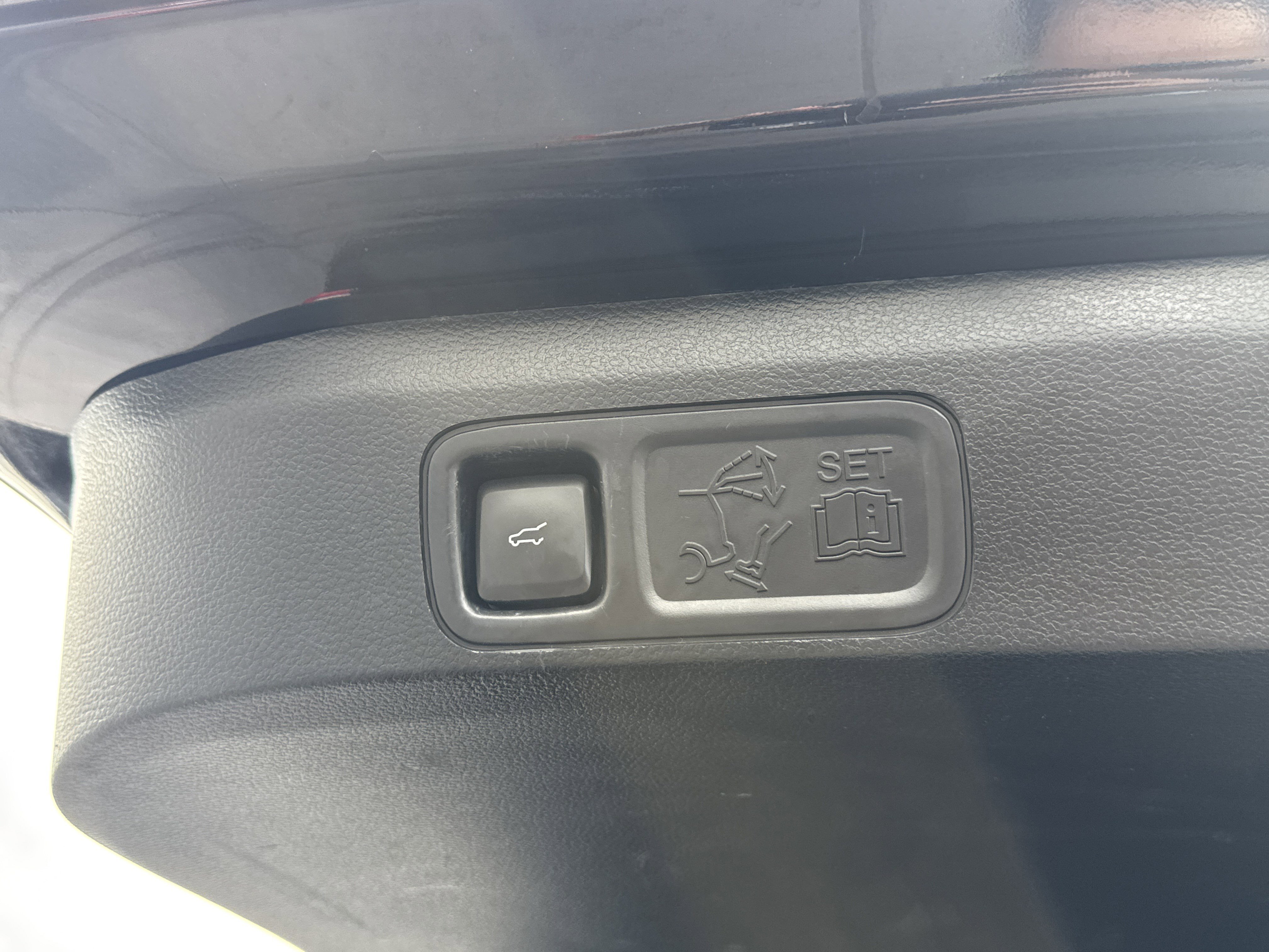 Used 2021 Ford Expedition XLT image 24