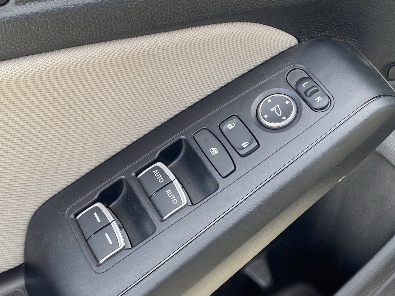 Used 2023 Honda Civic LX image 8