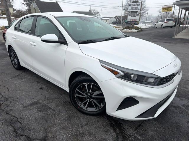 Used 2022 Kia Forte LXS image 6