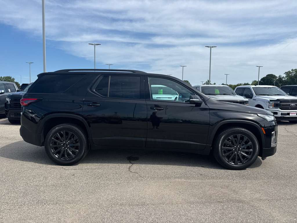 Certified 2022 Chevrolet Traverse RS w/ LPO, Floor Liner Package AWD/4WD image 4