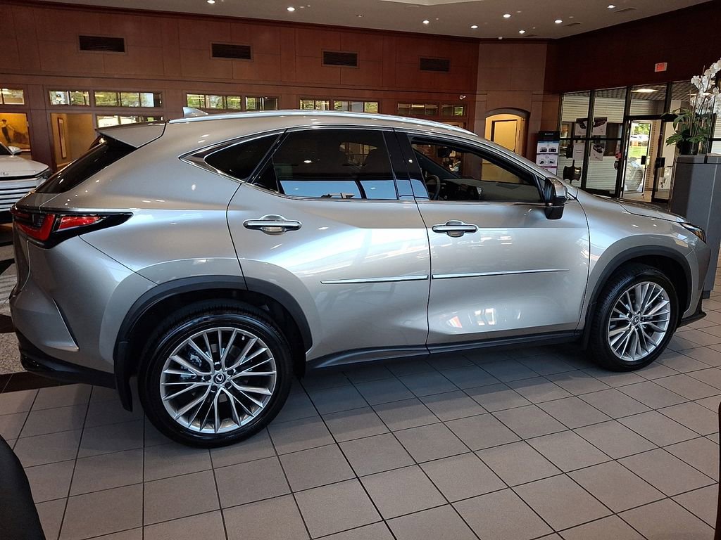 Used 2024 Lexus NX 350 AWD w/ Vision Package image 7