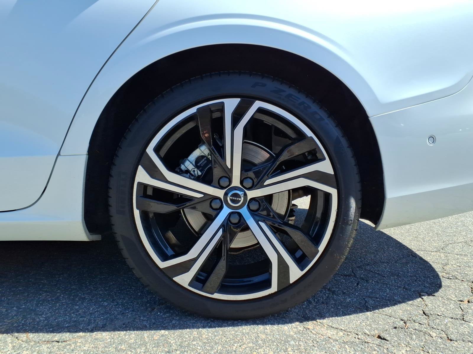 Certified 2024 Volvo S60 B5 Plus w/ Climate Package FWD image 23