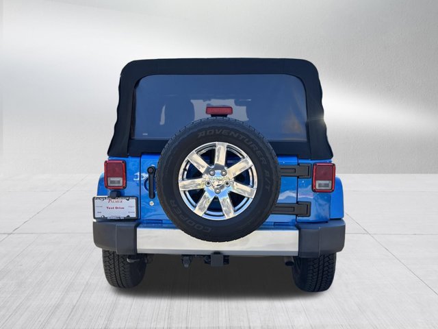 Used 2015 Jeep Wrangler Unlimited Sahara w/ Connectivity Group AWD/4WD image 7