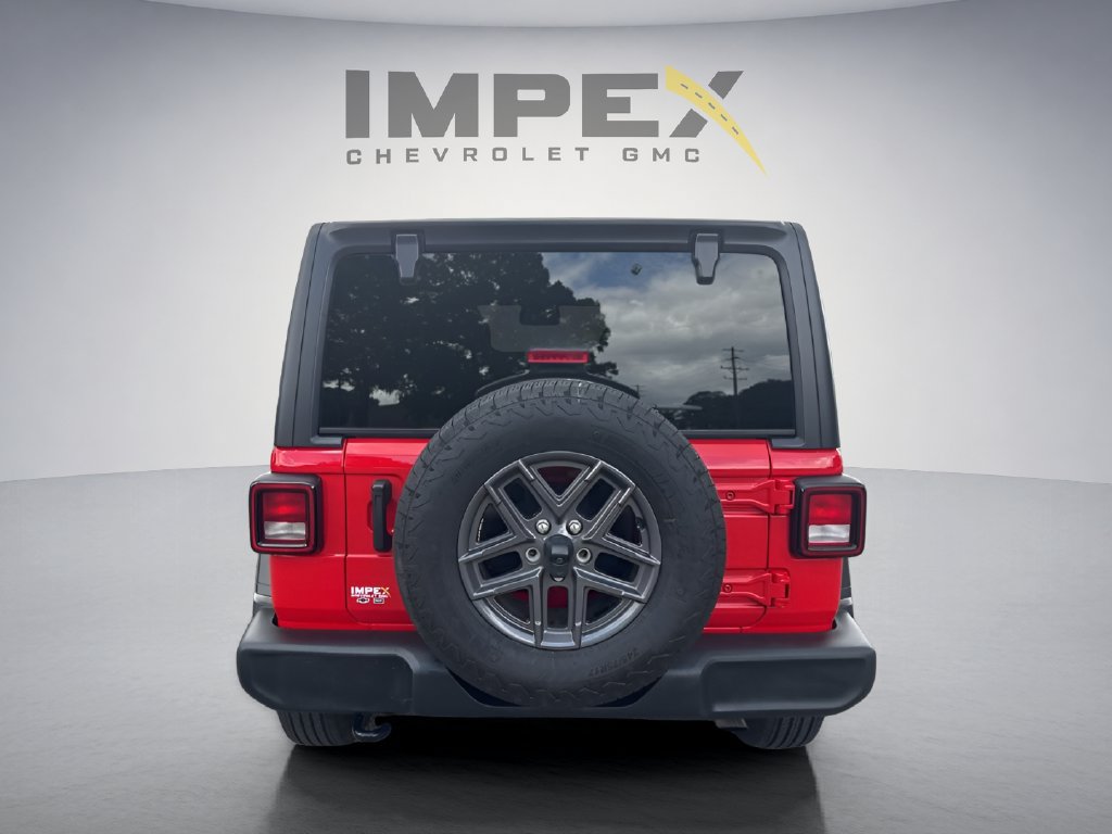 Used 2025 Jeep Wrangler Unlimited Sport AWD/4WD image 4