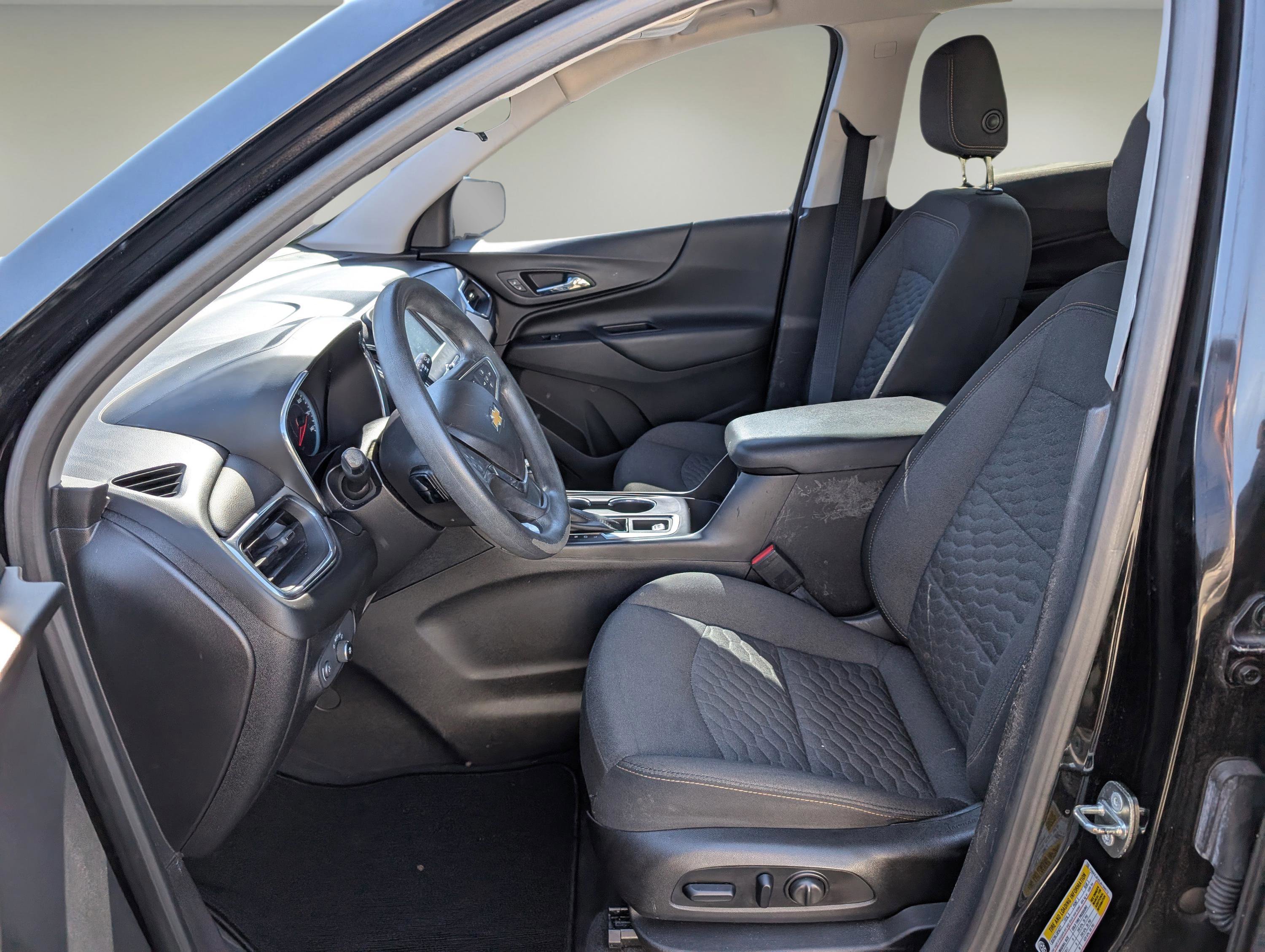 Used 2018 Chevrolet Equinox LT image 10