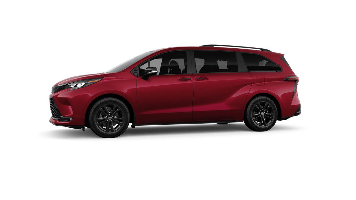 New 2026 Toyota Sienna XSE image 3