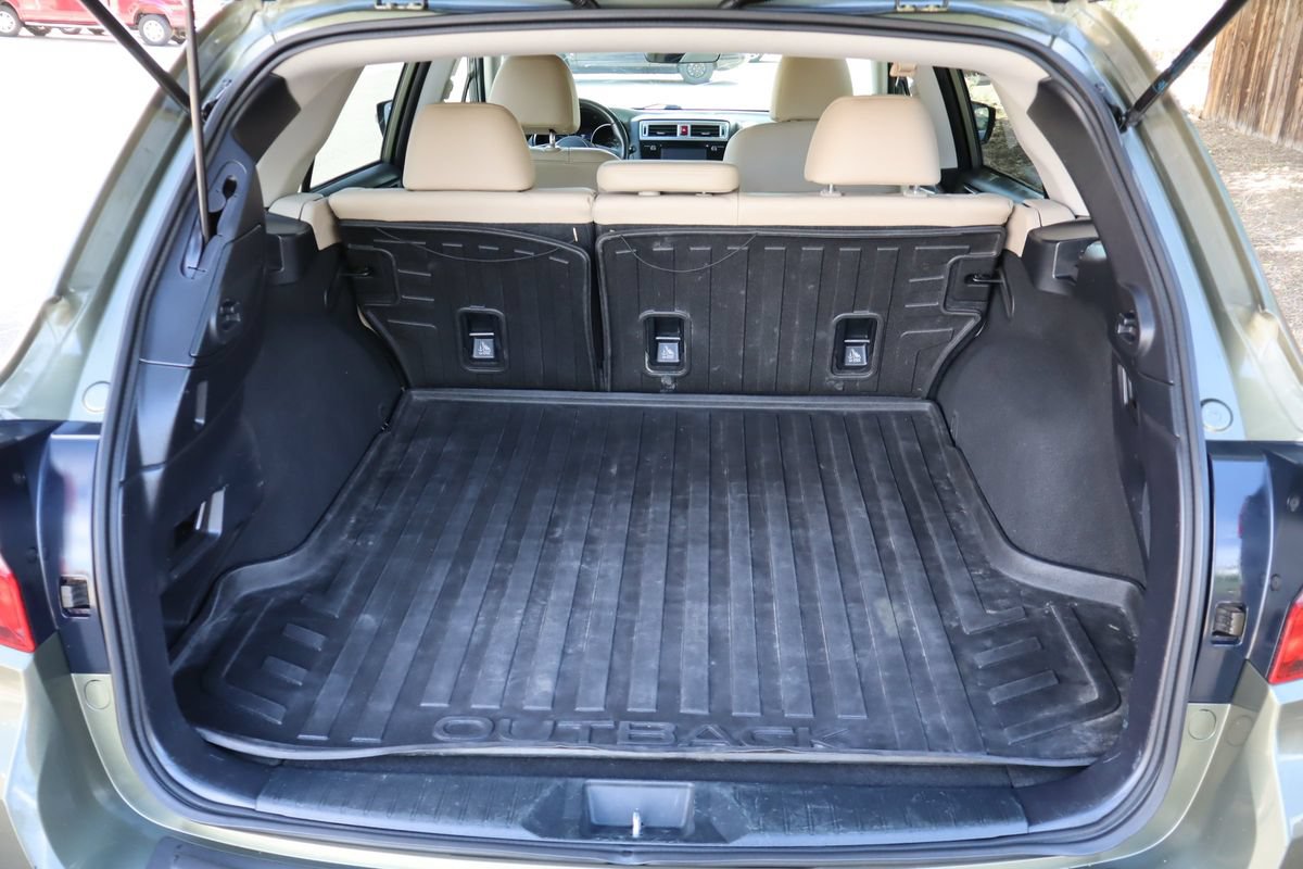 Used 2017 Subaru Outback 3.6R Limited AWD/4WD image 14
