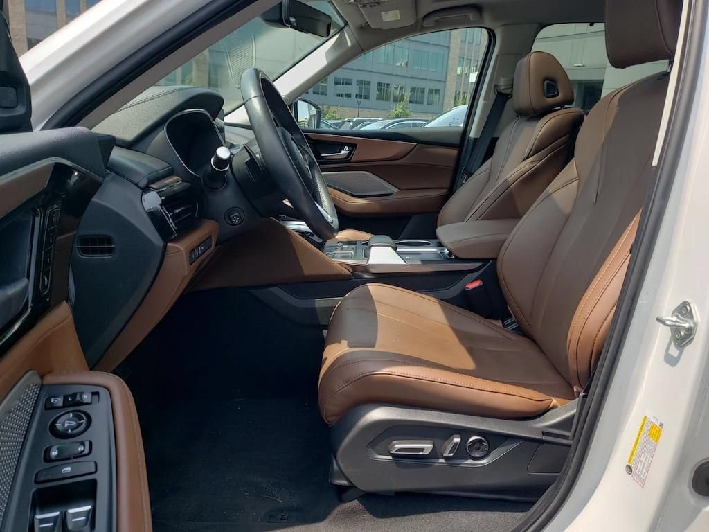 Certified 2024 Acura MDX SH-AWD w/ Technology Package image 17