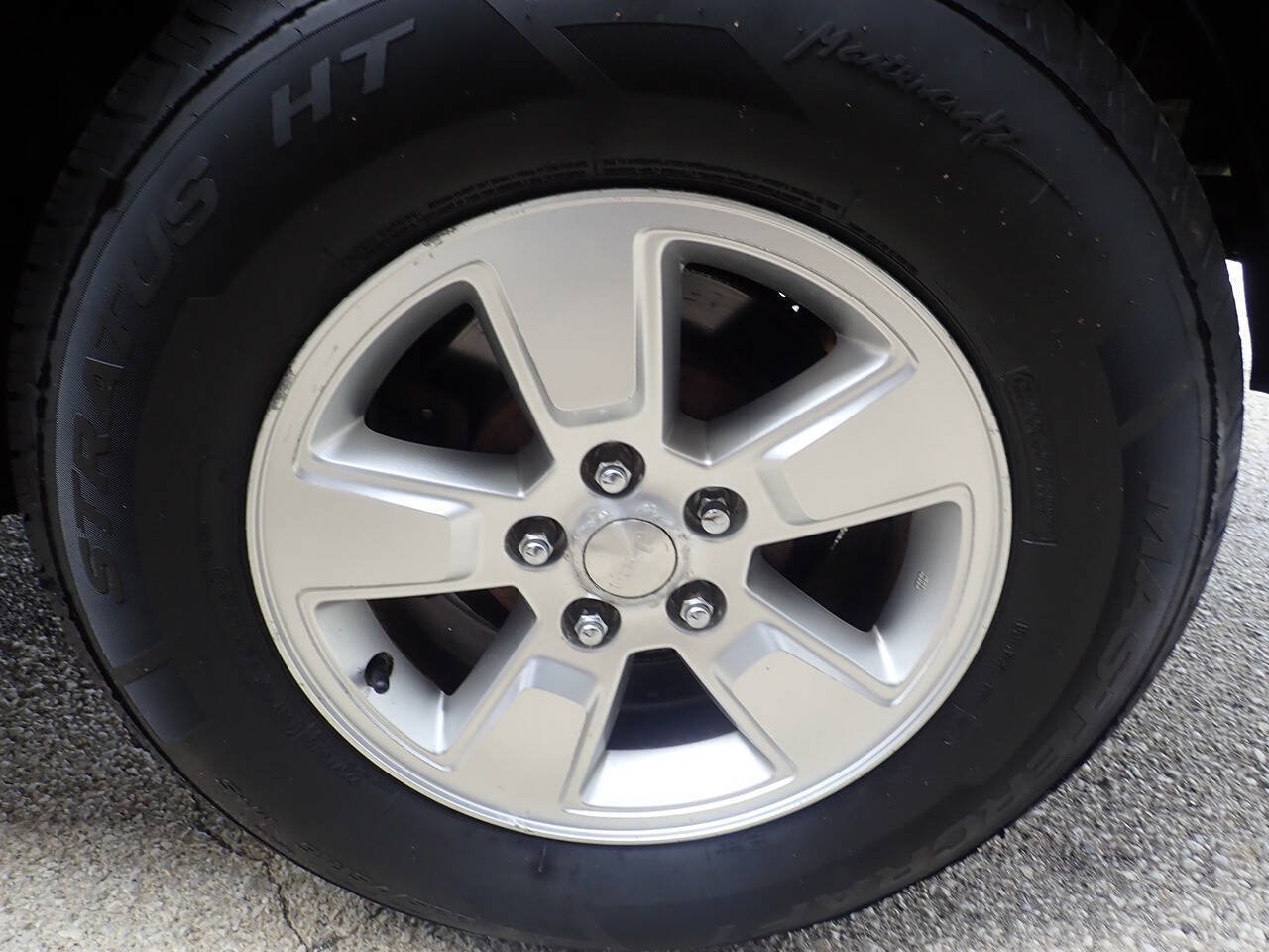 Used 2010 Jeep Liberty Sport w/ Popular Equipment Group AWD/4WD image 34