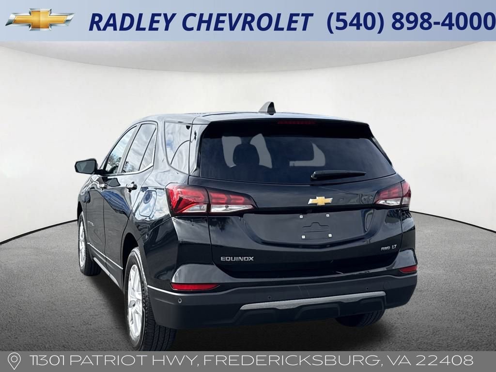 Used 2024 Chevrolet Equinox LT image 3