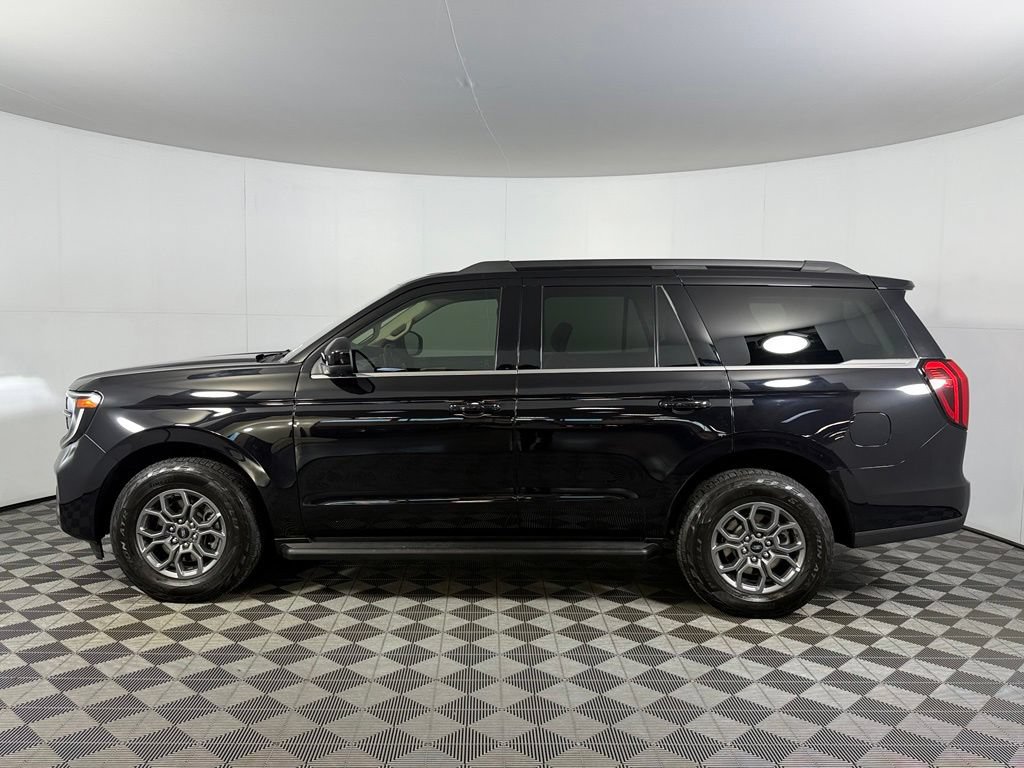 Used 2025 Ford Expedition Active AWD/4WD image 9