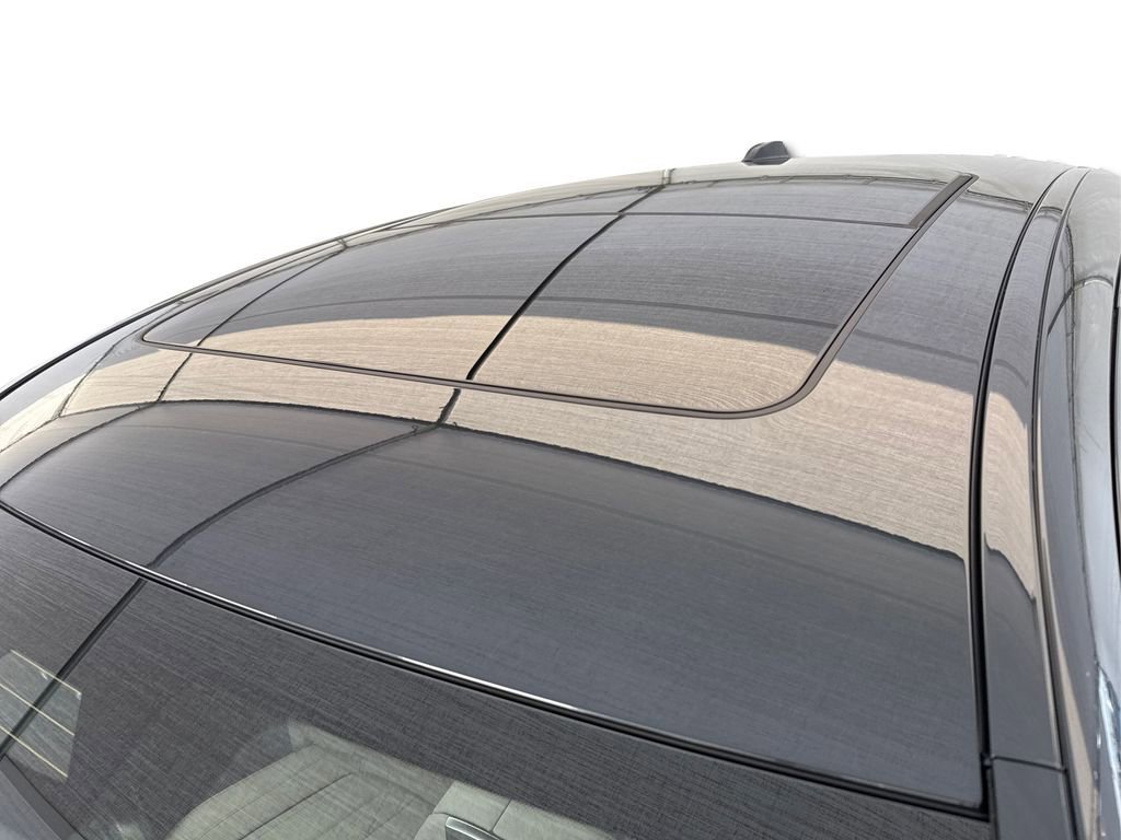 New 2026 BMW X6 M60i image 12