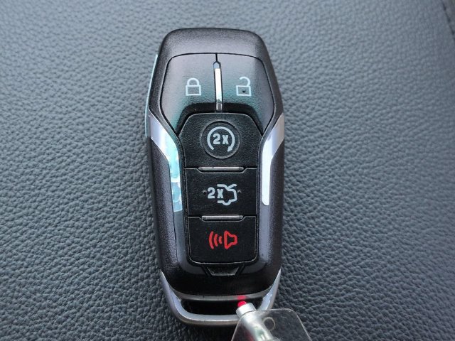 Used 2016 Ford Explorer Limited FWD image 29