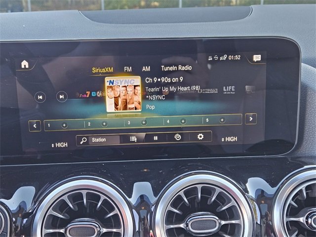 Used 2023 Mercedes-Benz GLA 250 image 21