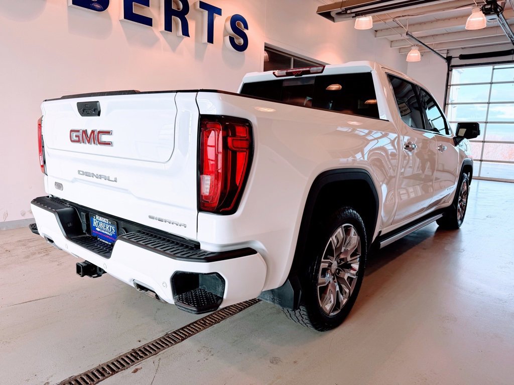 Used 2024 GMC Sierra 1500 Denali image 3
