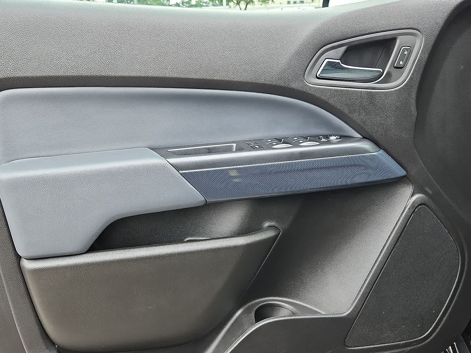 Used 2019 Chevrolet Colorado Z71 AWD/4WD image 25