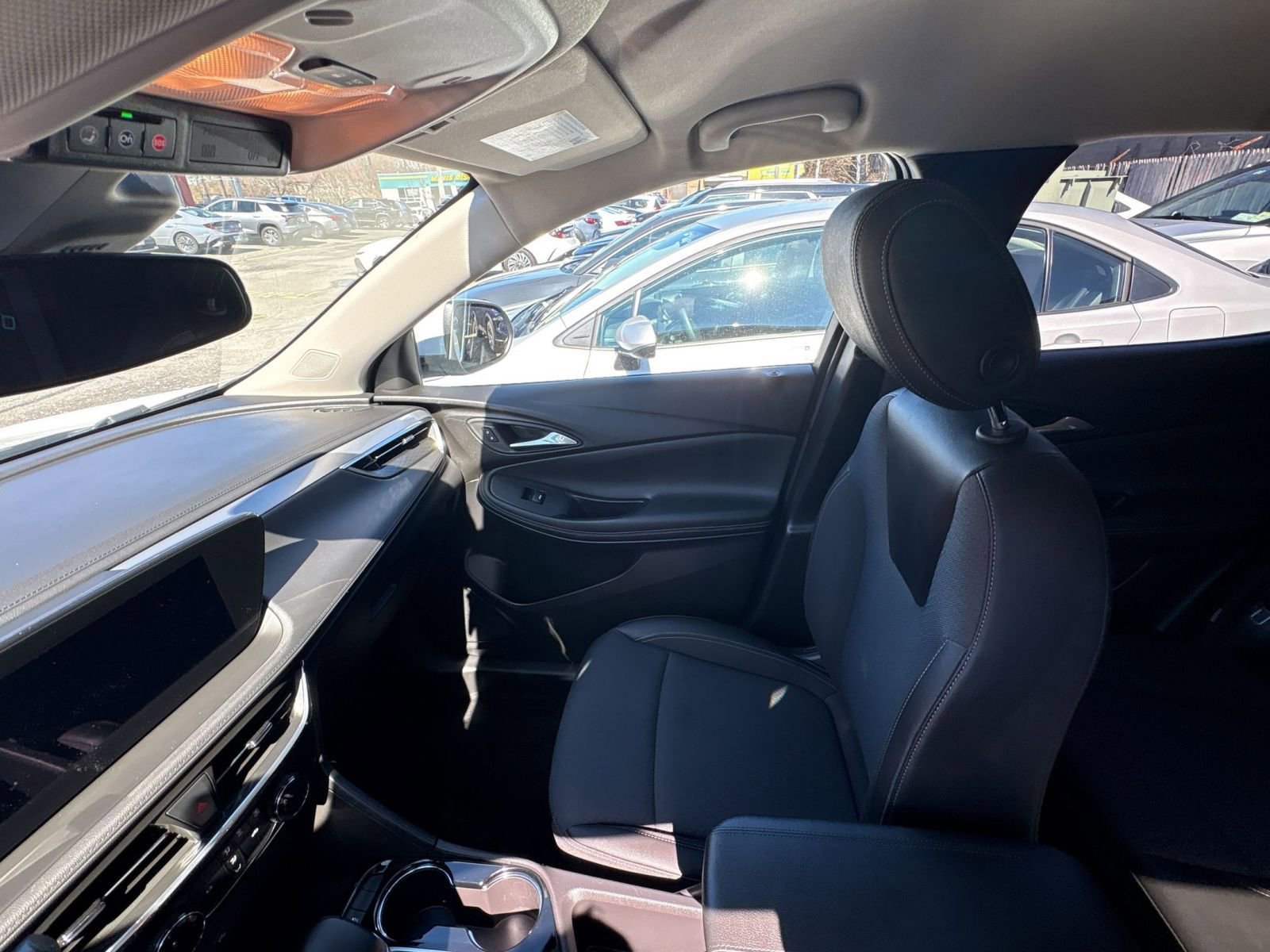 Used 2025 Buick Encore GX Preferred image 17