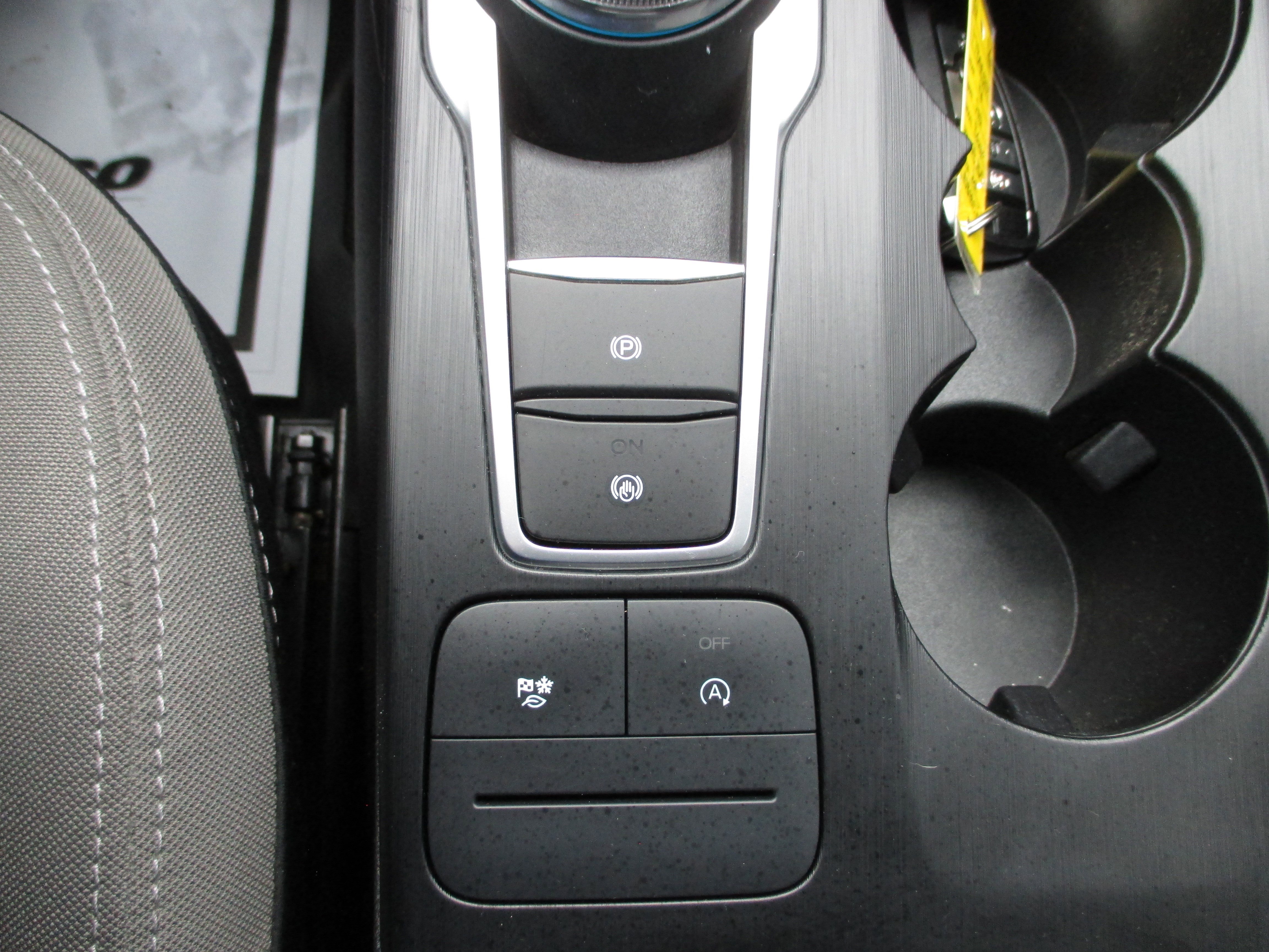 Used 2022 Ford Escape SE w/ Convenience Package image 18