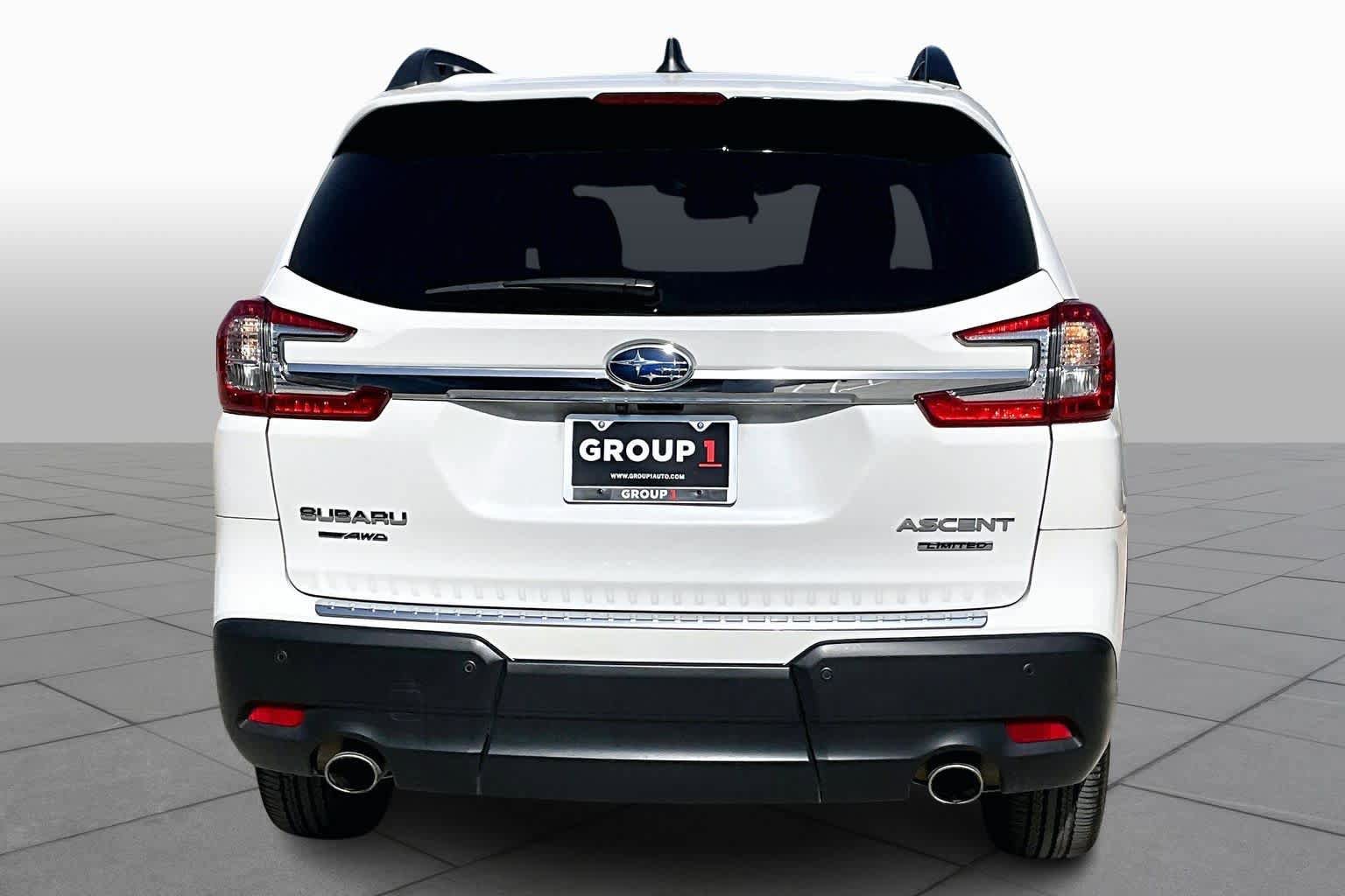 Used 2023 Subaru Ascent Limited w/ Technology Package image 5