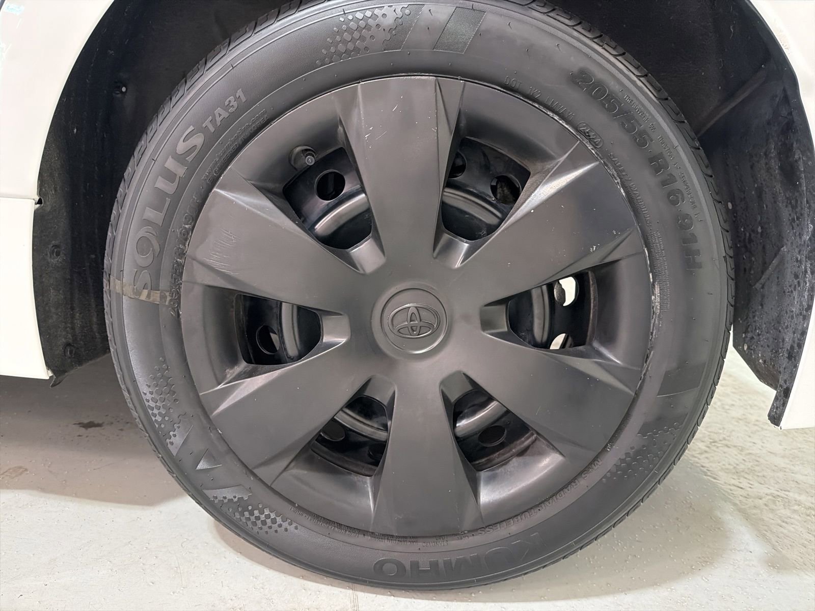 Used 2023 Toyota Corolla LE image 12