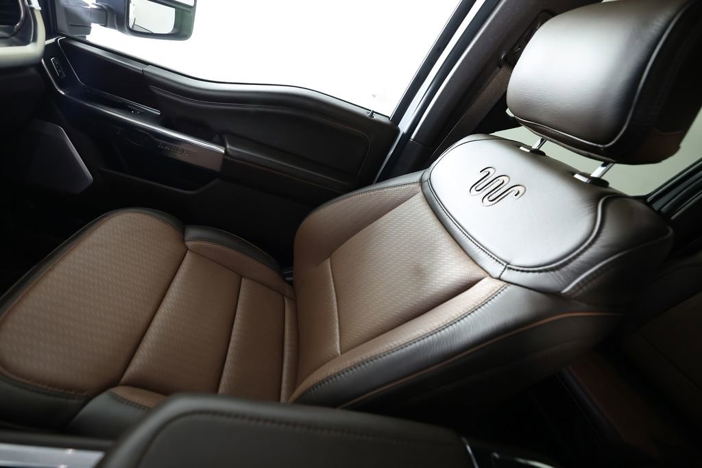 Used 2025 Ford F350 King Ranch w/ Chrome Package AWD/4WD image 42