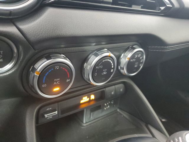 Used 2022 MAZDA MX-5 Miata RF Grand Touring RWD image 21
