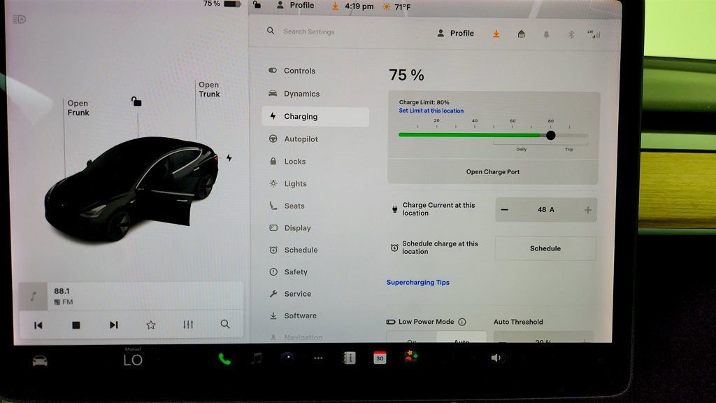 Used 2018 Tesla Model 3 Long Range image 19