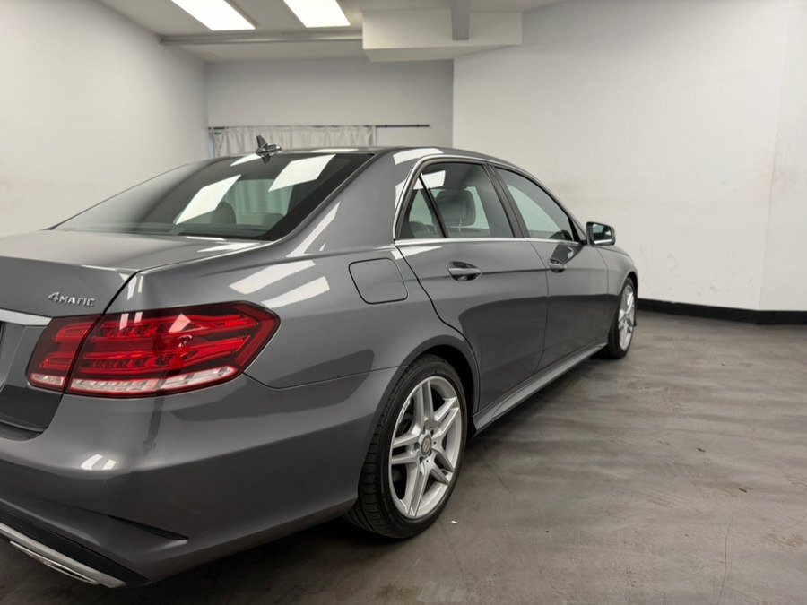 Used 2016 Mercedes-Benz E 350 4MATIC Sedan w/ Premium Package image 18