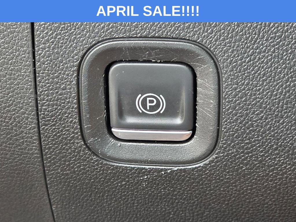 Used 2022 Chevrolet Silverado 1500 LTZ image 25