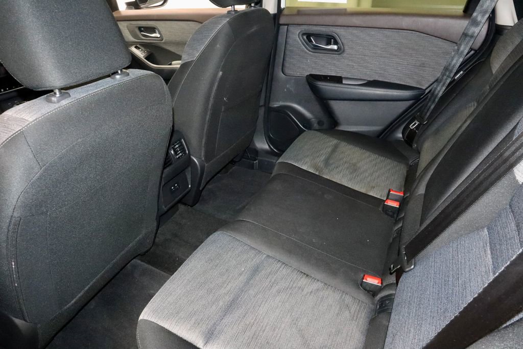 Certified 2023 Nissan Rogue SV image 20