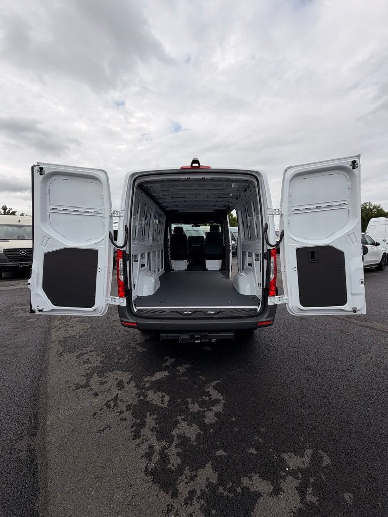 New 2026 Mercedes-Benz Sprinter 2500 image 26