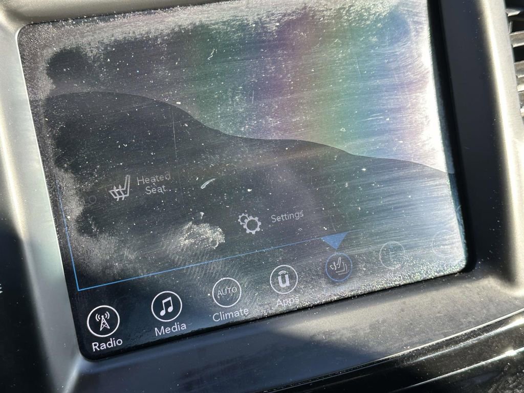 Used 2017 Chrysler 300 S image 28