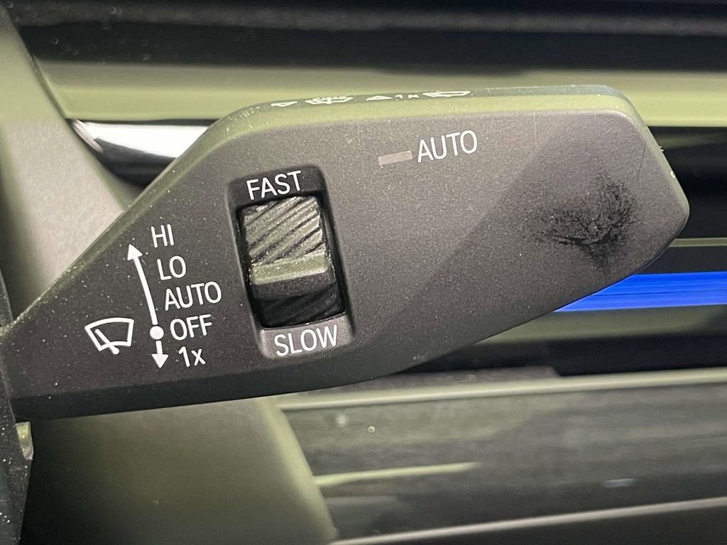 Used 2025 BMW 530i xDrive AWD/4WD image 37