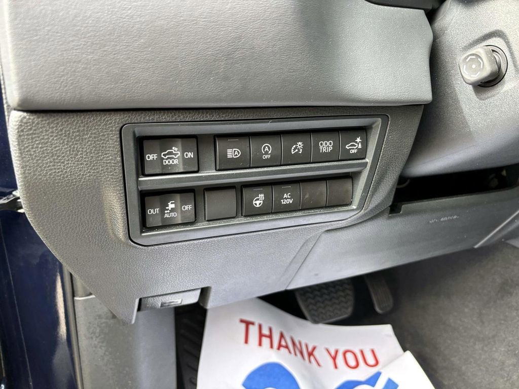 Used 2022 Toyota Tundra Platinum image 14