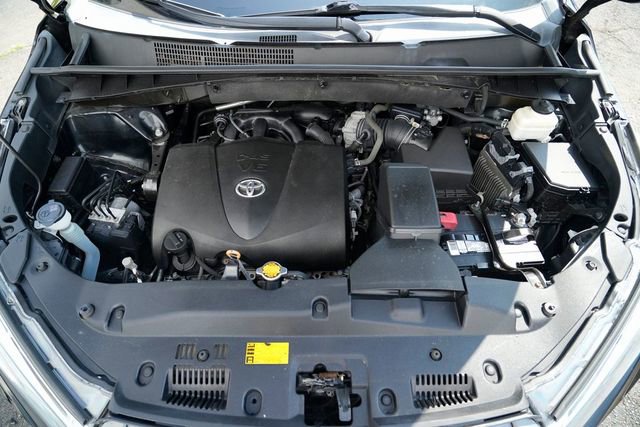 Used 2017 Toyota Highlander Limited image 17