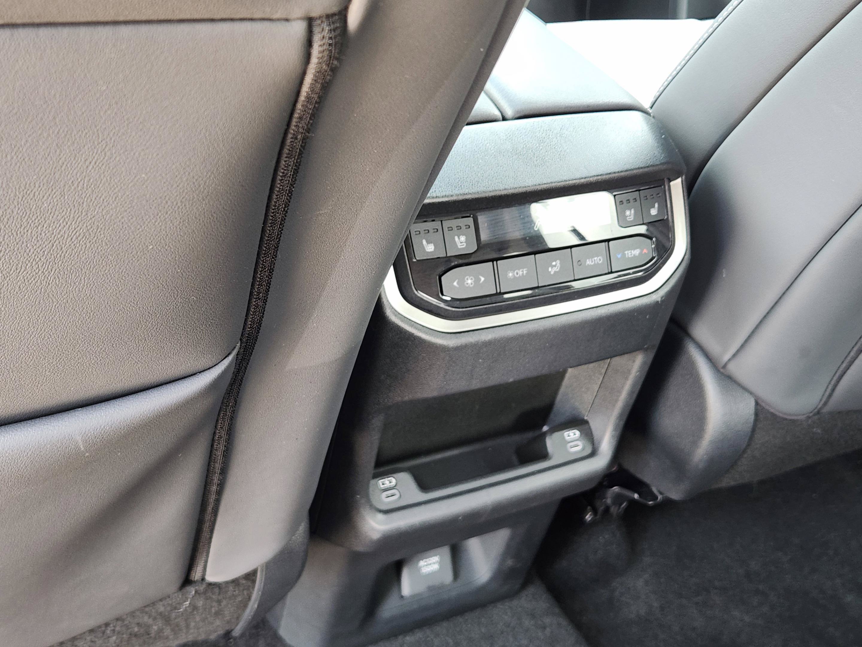 Used 2024 Lexus TX 500h AWD w/ Technology Package image 14