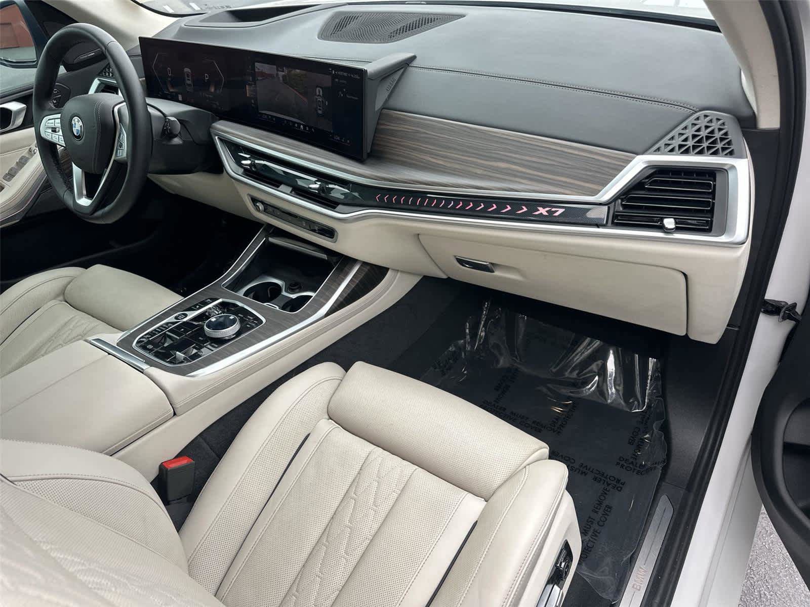 Used 2025 BMW X7 xDrive40i w/ Executive Package AWD/4WD image 13