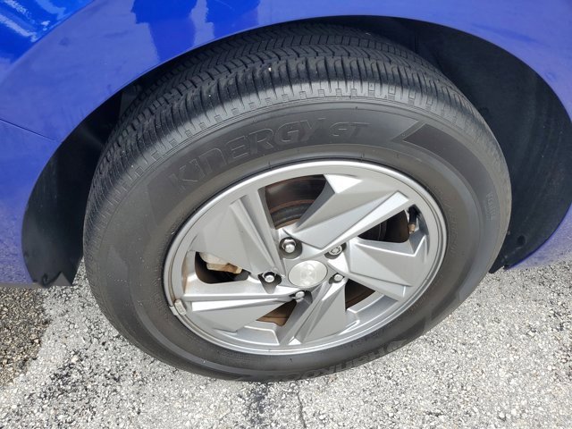 Used 2024 Hyundai Elantra SE image 9