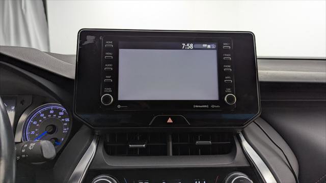 Used 2021 Toyota Venza LE image 28