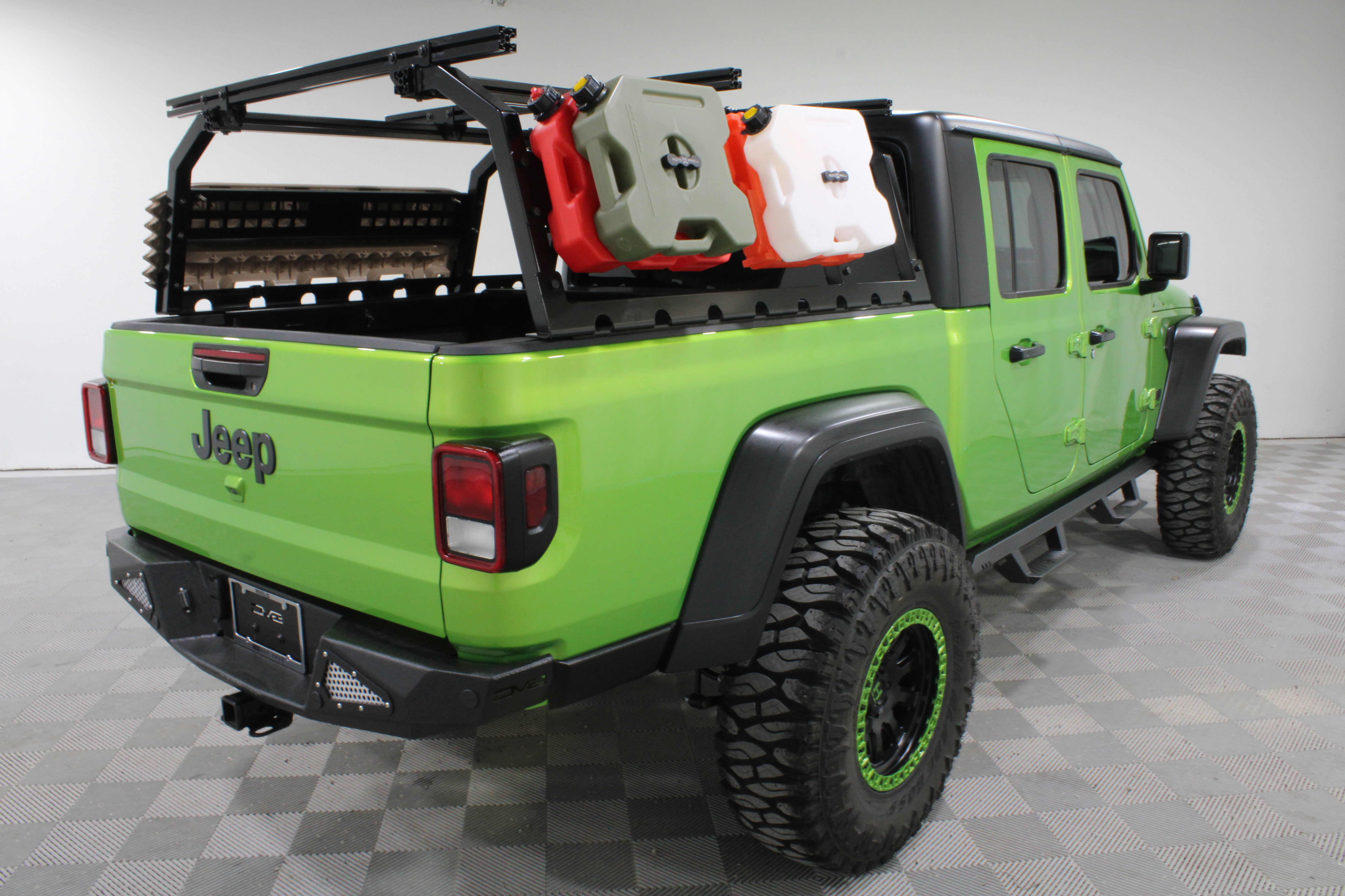 Used 2025 Jeep Gladiator Sport AWD/4WD image 27