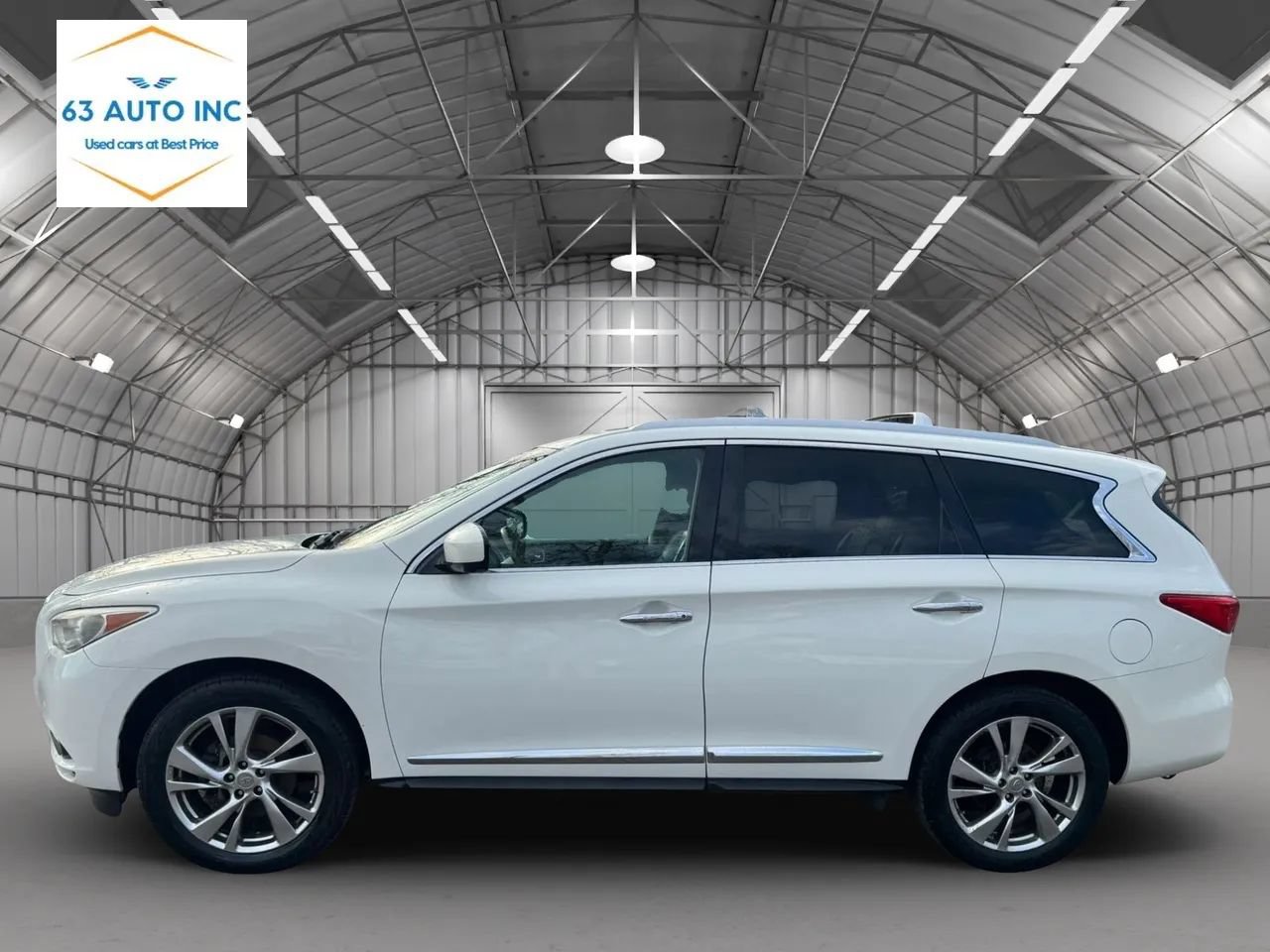 Used 2013 INFINITI JX35 AWD w/ Premium Pkg image 2