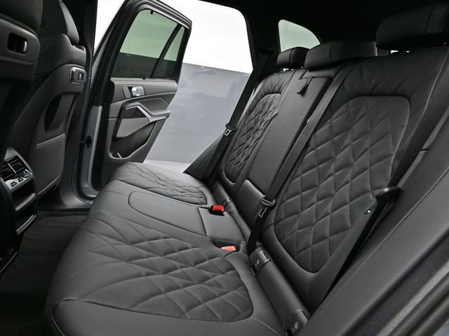 New 2026 BMW X5 sDrive40i w/ M Sport Package RWD image 18