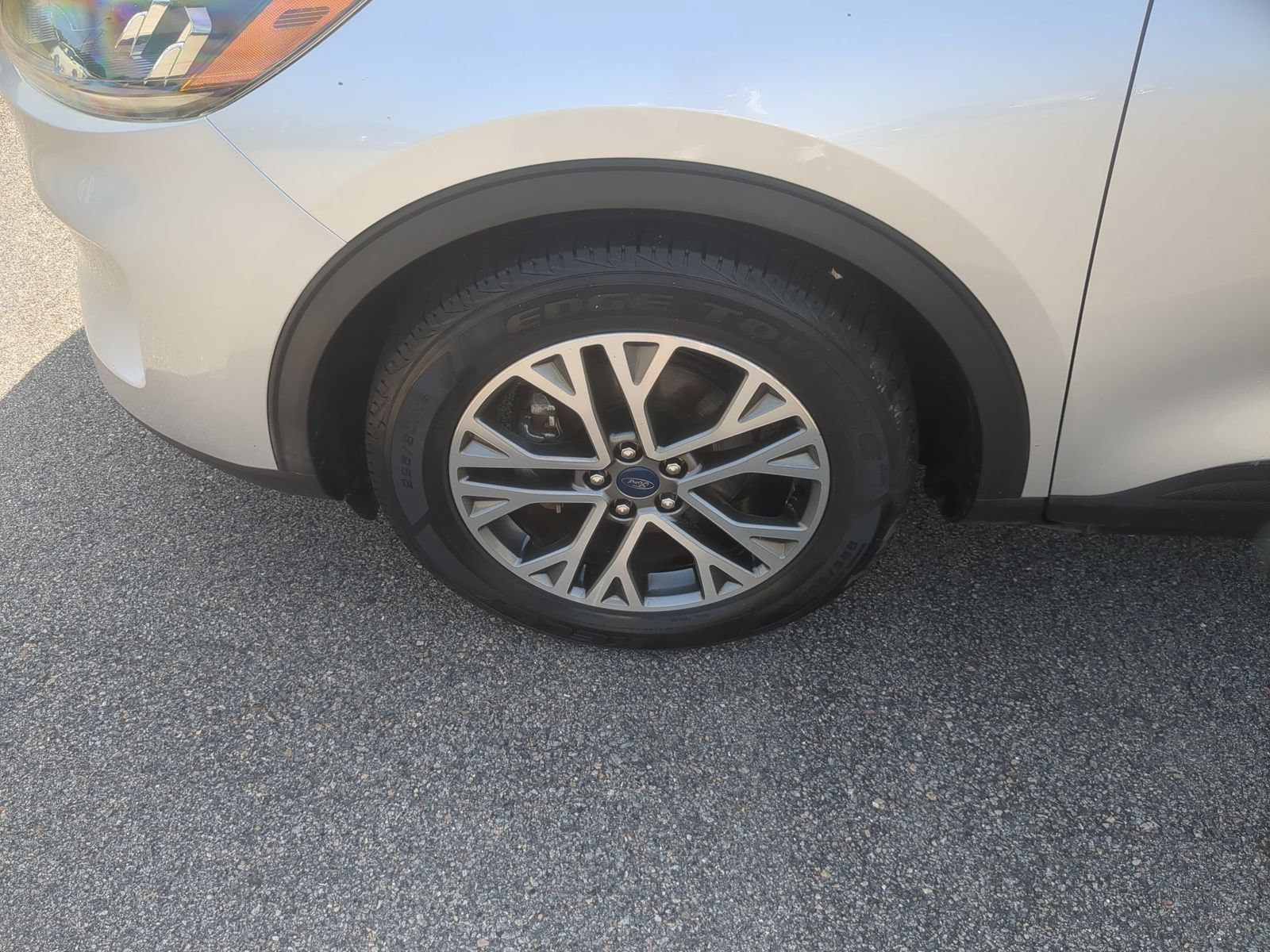 Used 2020 Ford Escape SEL FWD image 10