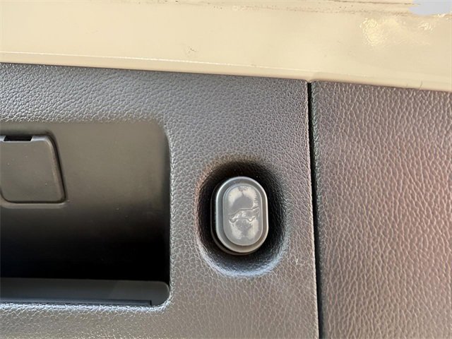 Used 2019 GMC Yukon Denali w/ Denali Ultimate Package image 8