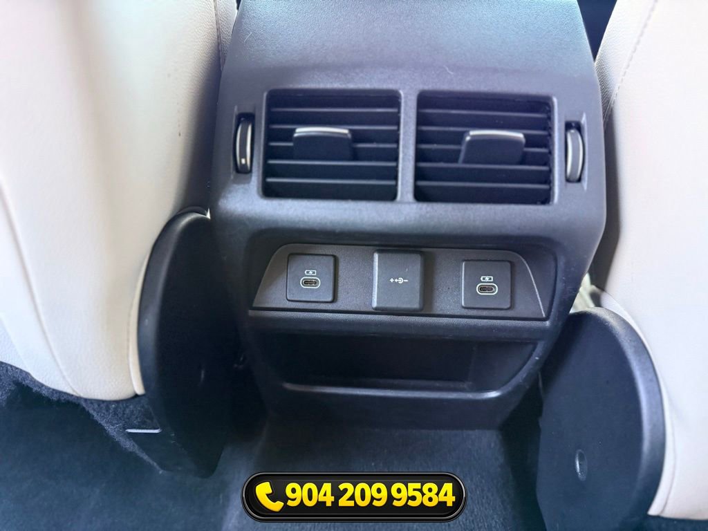 Used 2023 Land Rover Discovery Sport S image 25